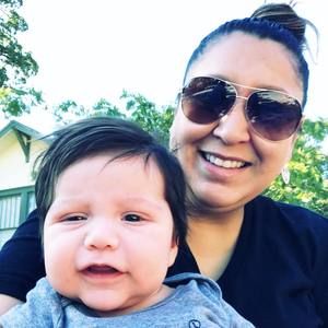 Meet your Posher, Leonila